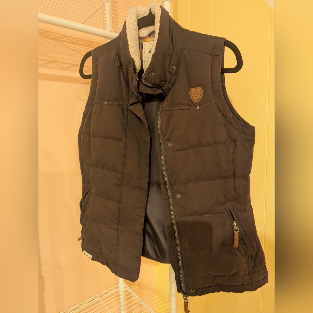 Women's Brown Puffer Vest